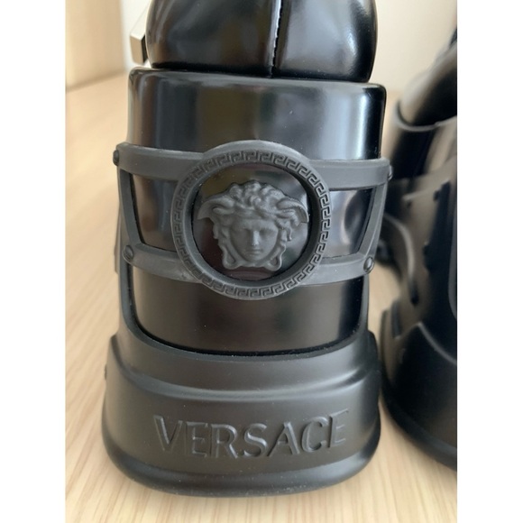 Versace Medusa Anthem Mary Janes - Picture 5 of 10